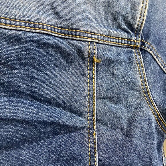 Cat & Jack Girls' Size Medium, Medium Wash Denim Style Snap Closure Jean Jacket - Picture 9 of 12